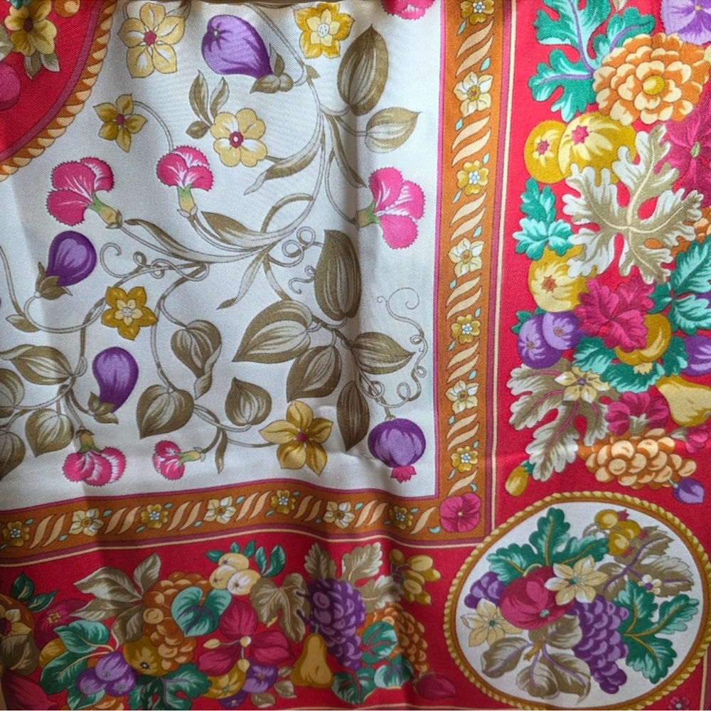 LOEWE VINTAGE 100% Floral Silk Scarf Full size  34” x 34” - Picture 8 of 8